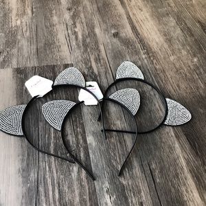 Cat ear